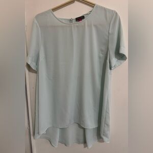 Vince Camuto Women's Short Sleeve Light Green Blouse Size Medium